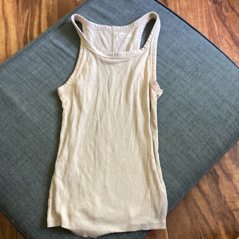 aerie tank bundle - Picture 5 of 5